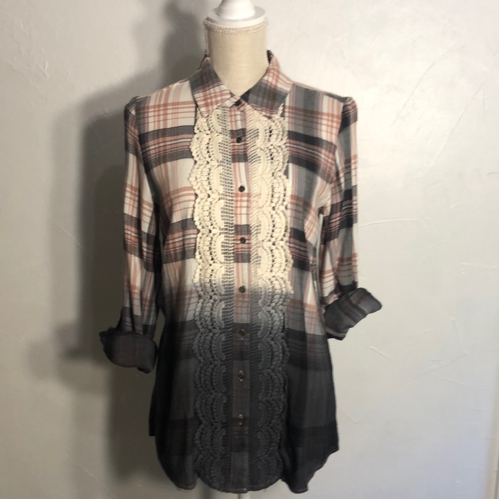 Tantrums Size Small Black Pink Gray 8 Buttons Down Front Long Sleeve
